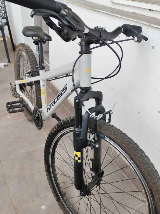 Bicicleta MTB KROSS 24″  JR 1.0 gri/negru