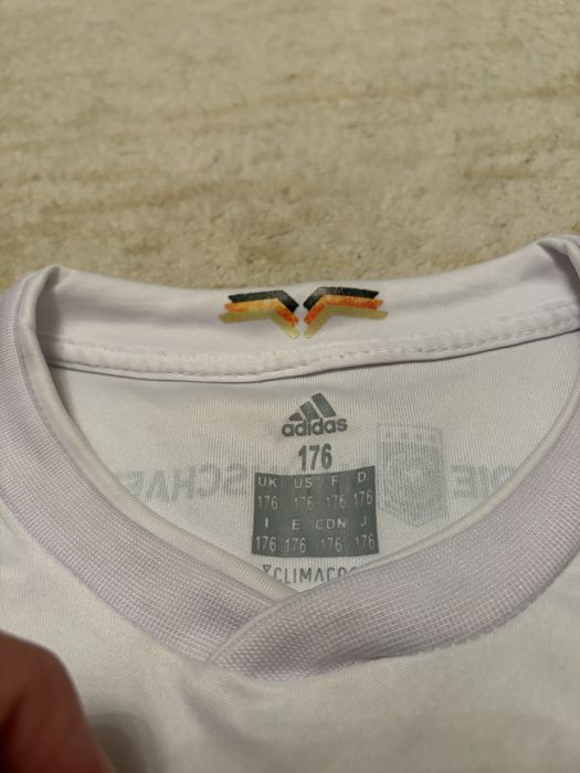 Echipament Adidas fotbal pentru copii cu Nationala Germaniei din sezonul 2018/2019