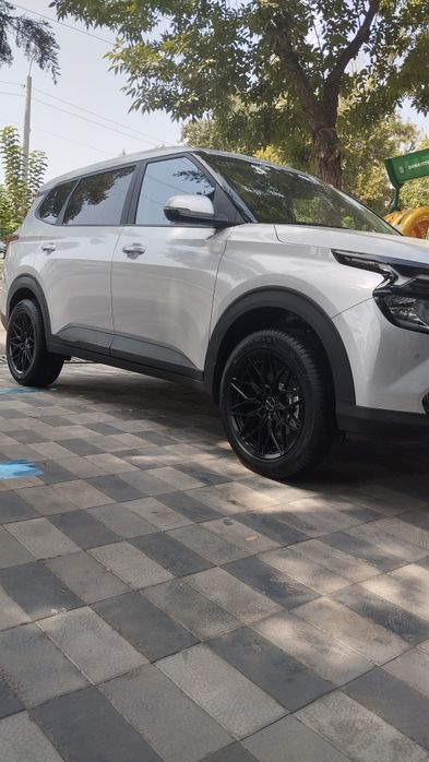 Kia carens 2025 sotiladi kelishamiz