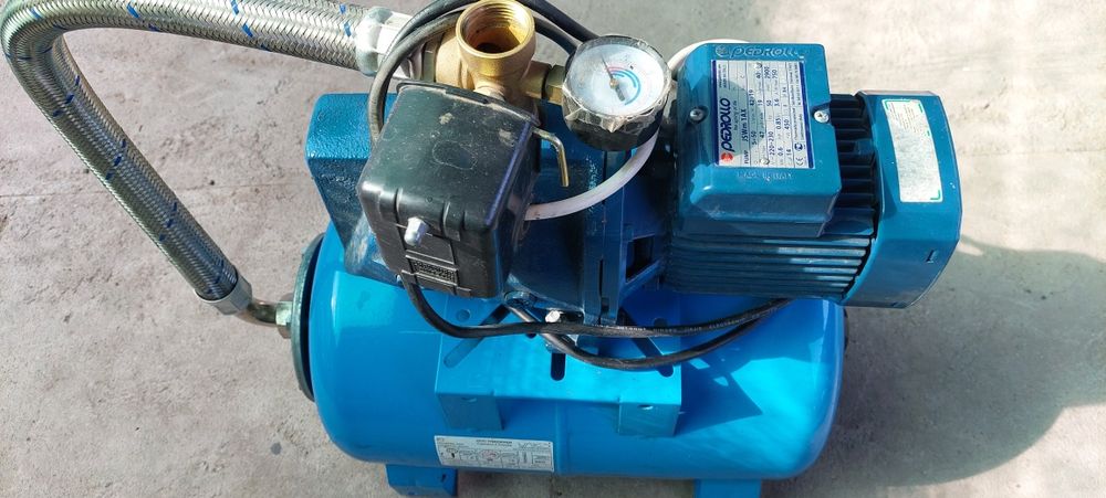 Насос для повышения давления.