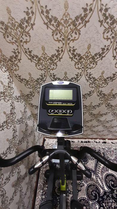 Тренажерный лыжа