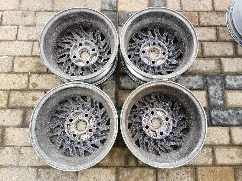 Продам диски на Mitsubishi Galant