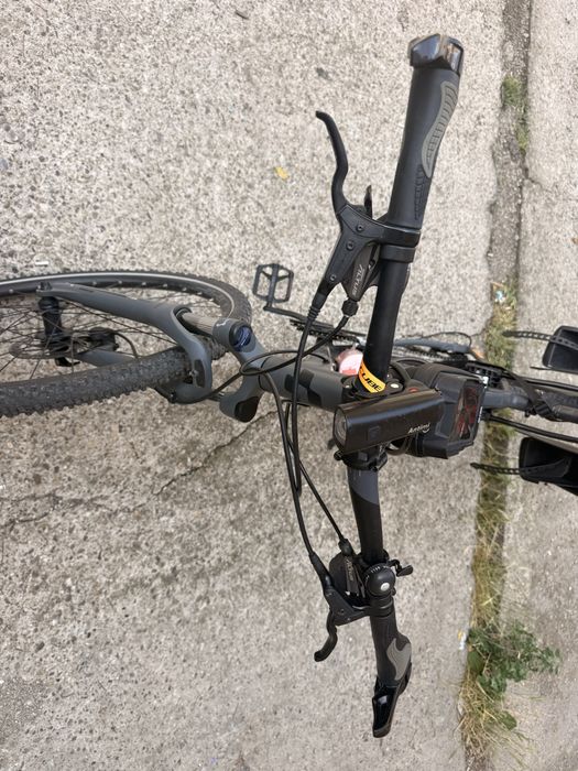 Bicicleta cube in stare perfecta