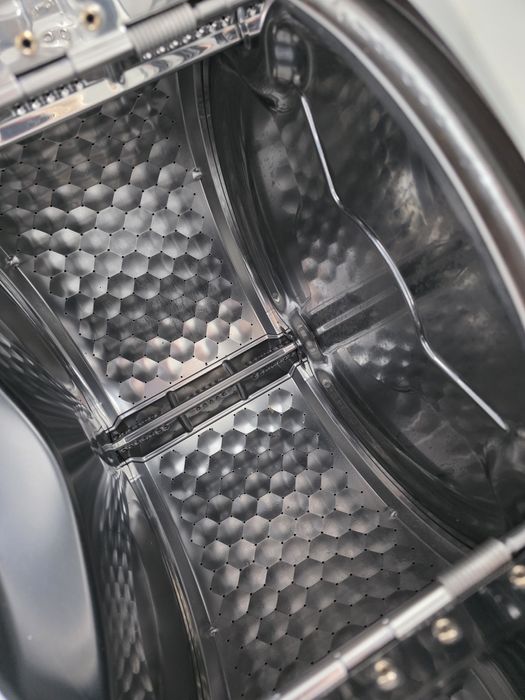 Пералня с горно зареждане Míele