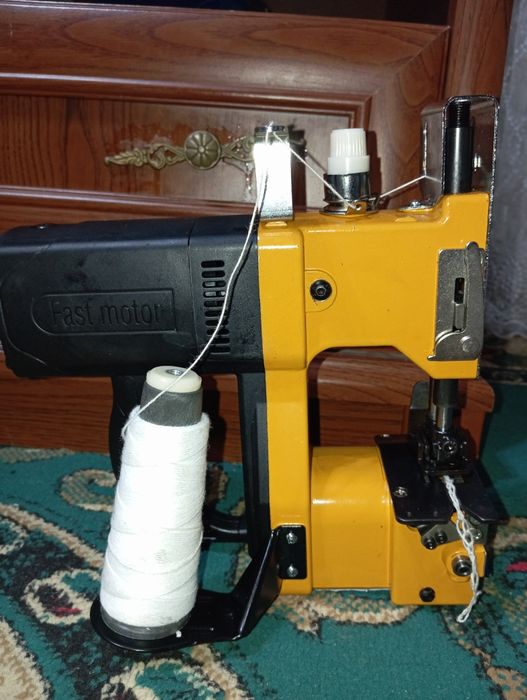 Мешкозашивочная машинка