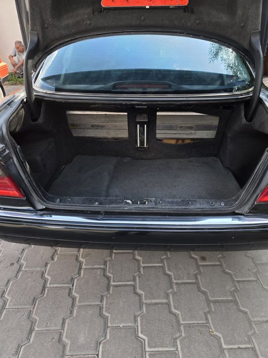 Продам Мэрс авангард 1999