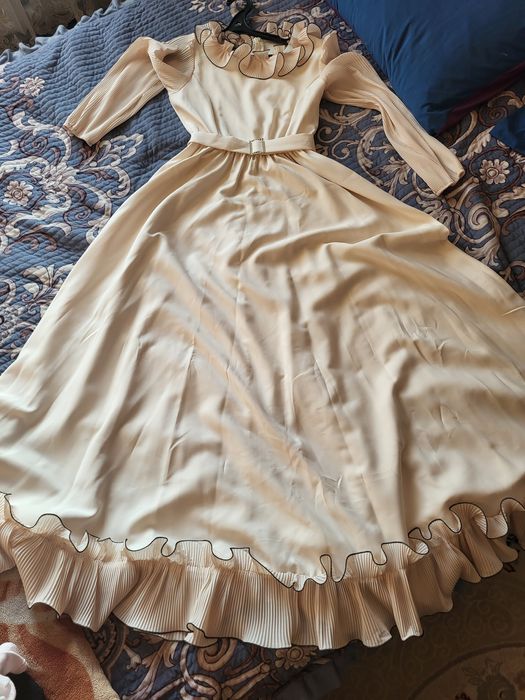 Продам платье 46-48 размер