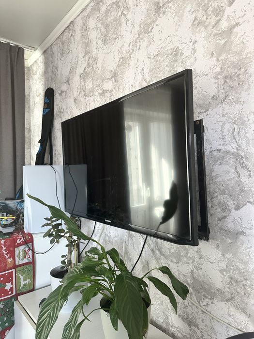 Продам телевизор самсунг