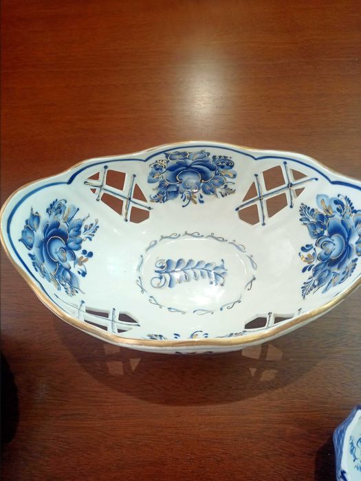 салатники разные Гжель