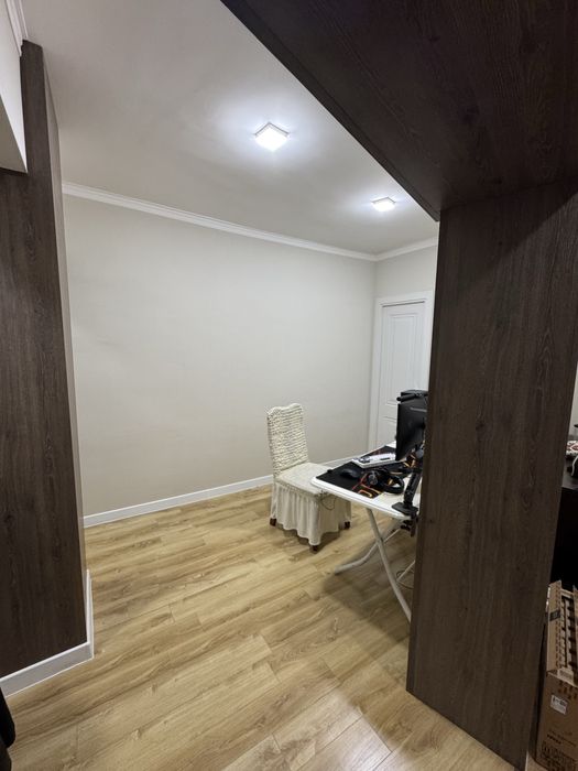 Лабзак сотилади 3 хона 2 этаж