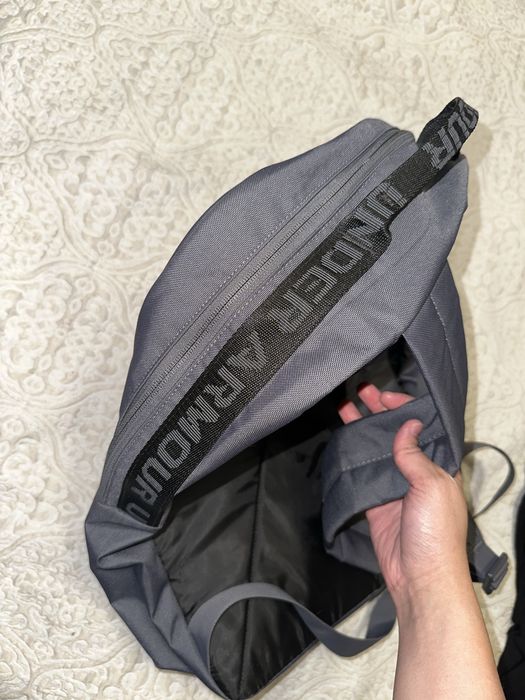 Продам рюкзак Under Armour