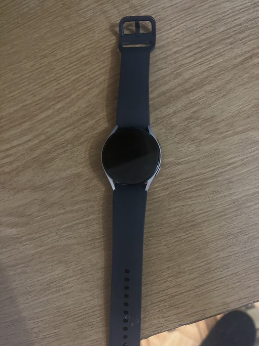 Продам samsung Galaxy Watch 5