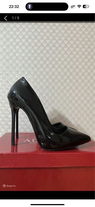 Новые туфли в идеальном состоянии