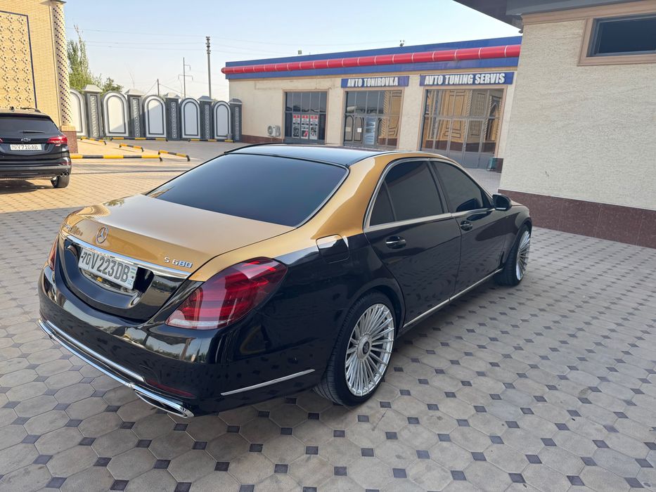 Mercedes 222 qilingan