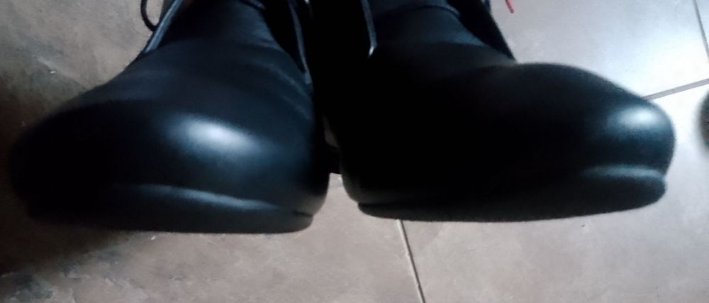 Боти от естествена кожа