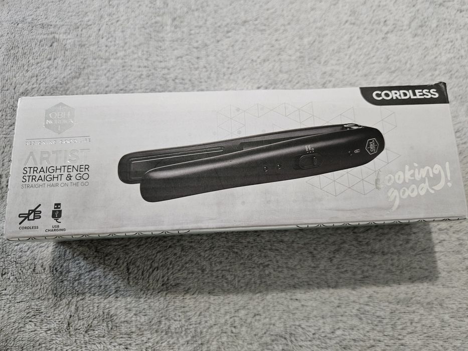 Placă de păr cu încărcare usb