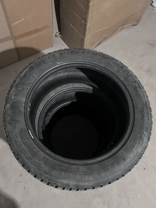 Шины Michelin зимние с шипами R17