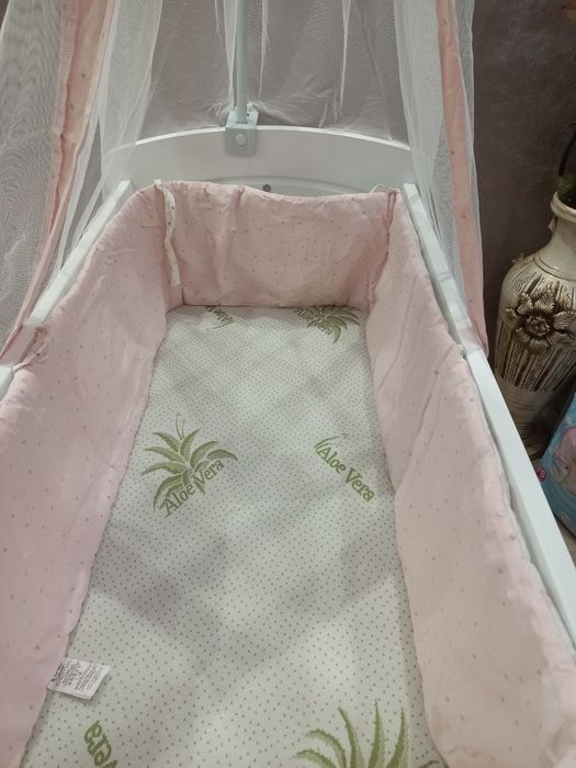 Продавам детска кошара