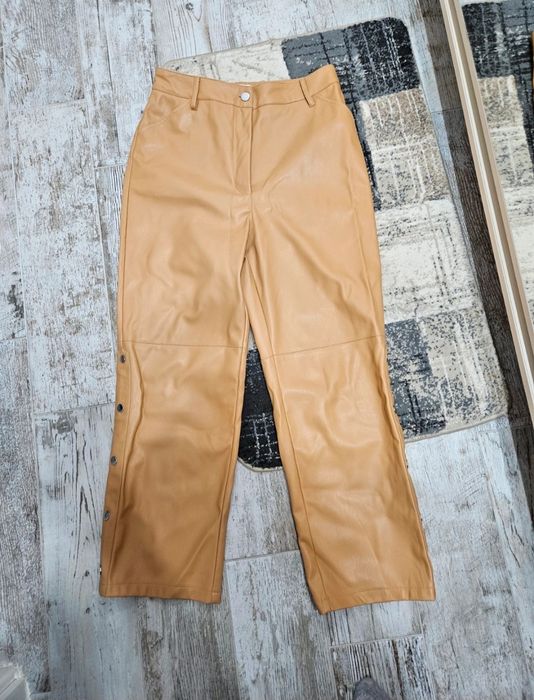 Pantaloni  bej/maro na-kd 3i