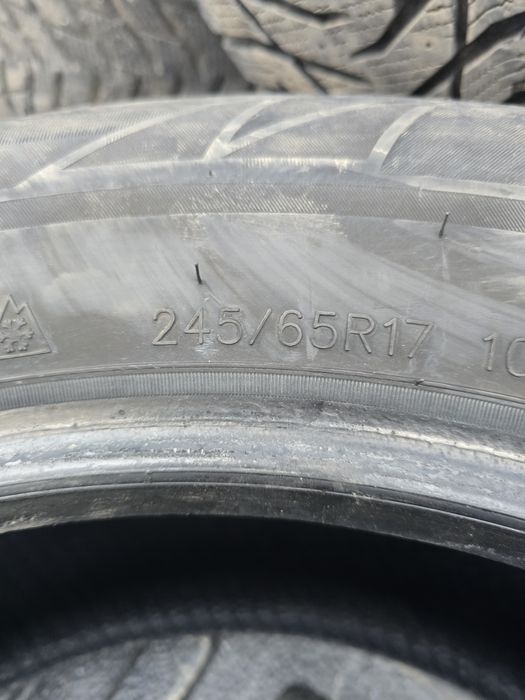 Зимни гуми Sailun  245/65/17