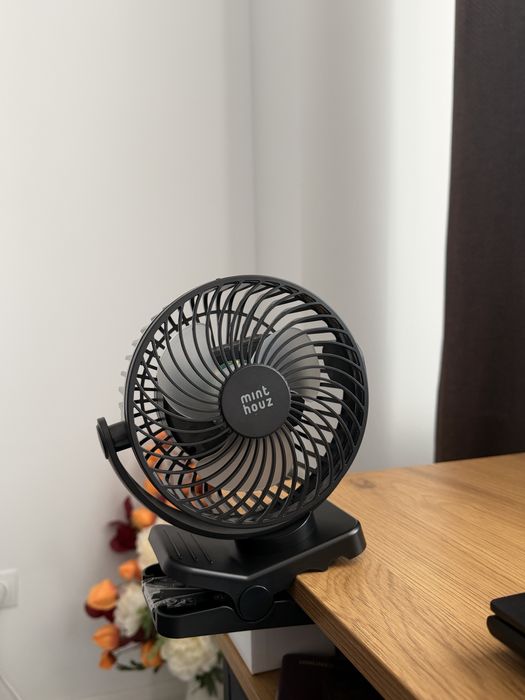 Ventilator pentru Birou Minthouz cu telecomanda