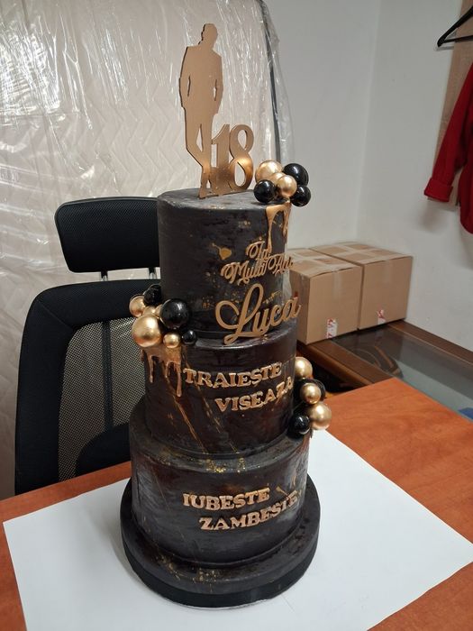 Machetă tort aniversar