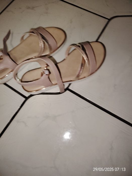 Детски сандали  от естествена кожа