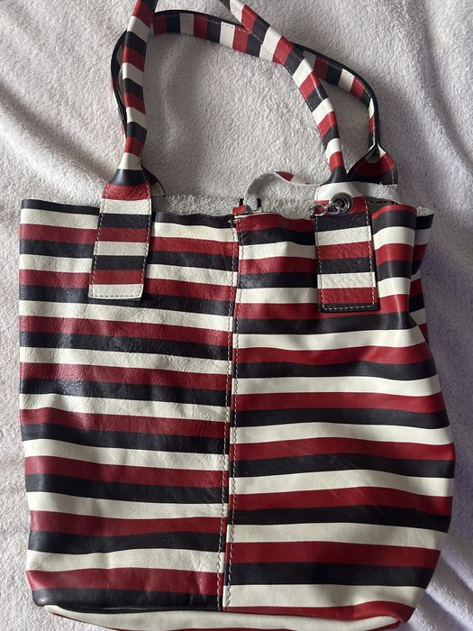 Красива чанта естествена кожа