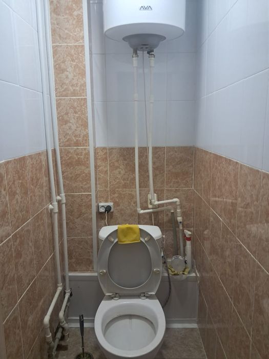 Продается 1 ком кв Валиханова 160