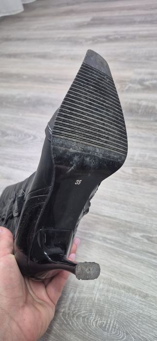 Cizme de piele negre