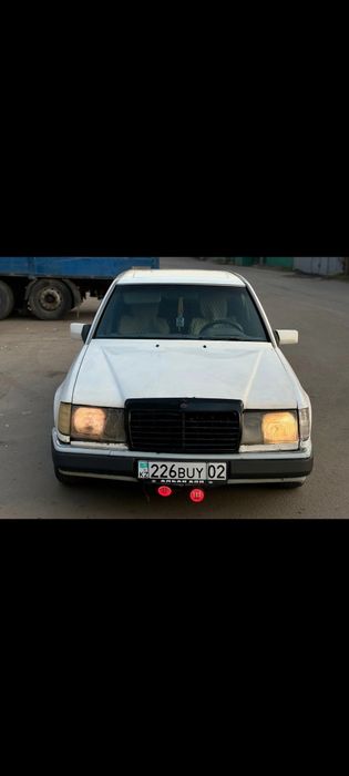 Продам Мерседес 124