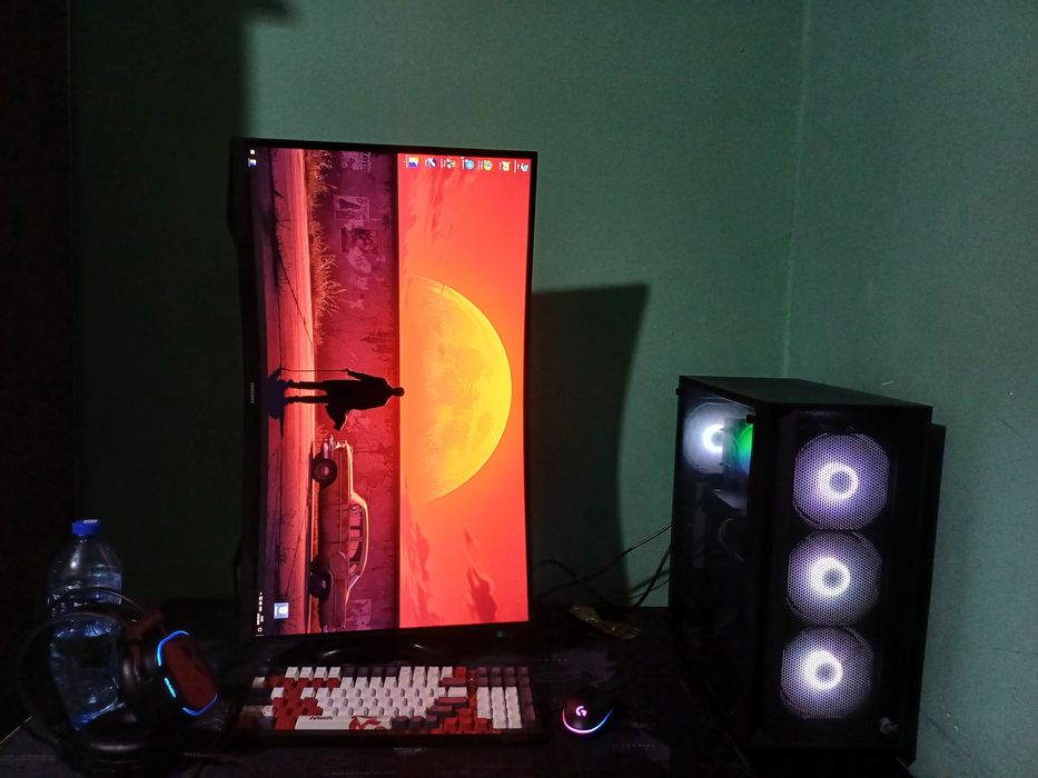 Samsung odysey g5 32" 2K 165hz sotiladi srochno