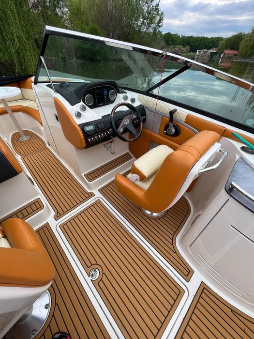 Barca Searay 270 slx
