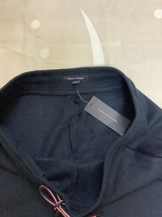 Pantaloni Tommy Hilfiger marime L