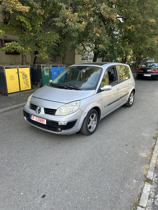 RENAULT Scenic