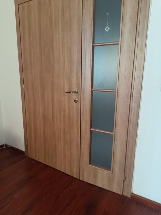Продам межкомнатные двери 8 шт