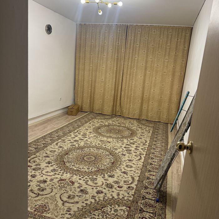 Ковер 5/2,5,в хорошем состоянии