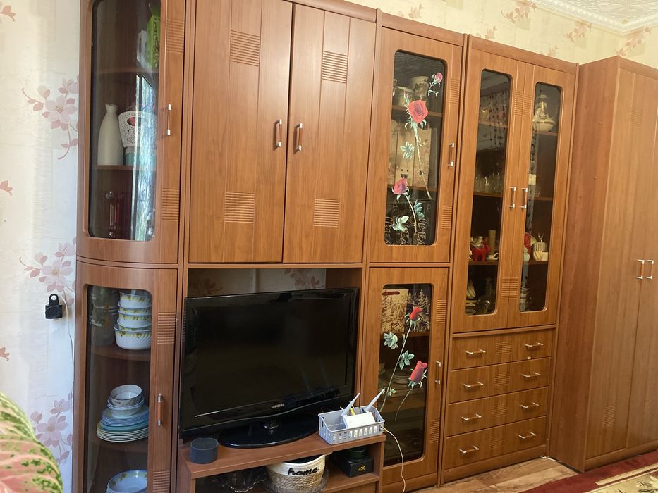 Стенка в гостиную