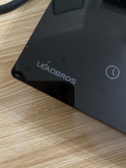 Электричесңая настольная печка