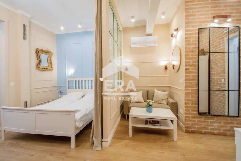 Продава се Двустаен апартамент в София, Докторски паметник - 40 кв.м за 3685 €/кв.м - Снимка #5