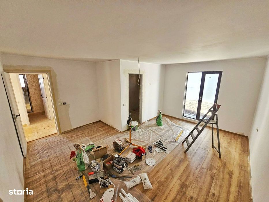 Vindem casa in Navodari 4 camere