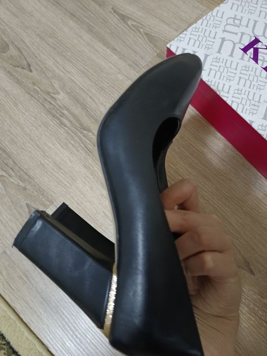 Туфли почти новые срочно