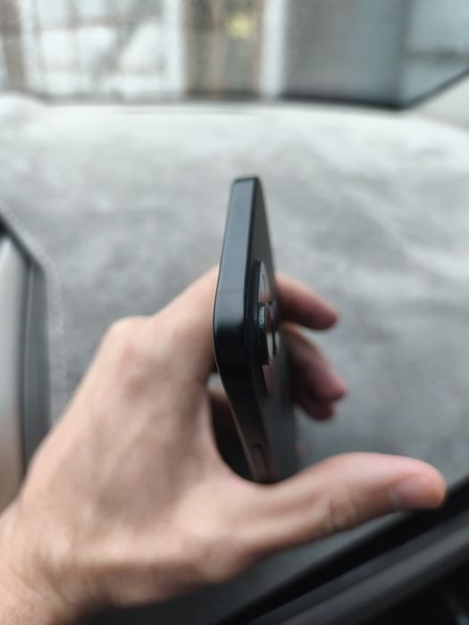 Айфон 15 продам в идеальном состоянии.