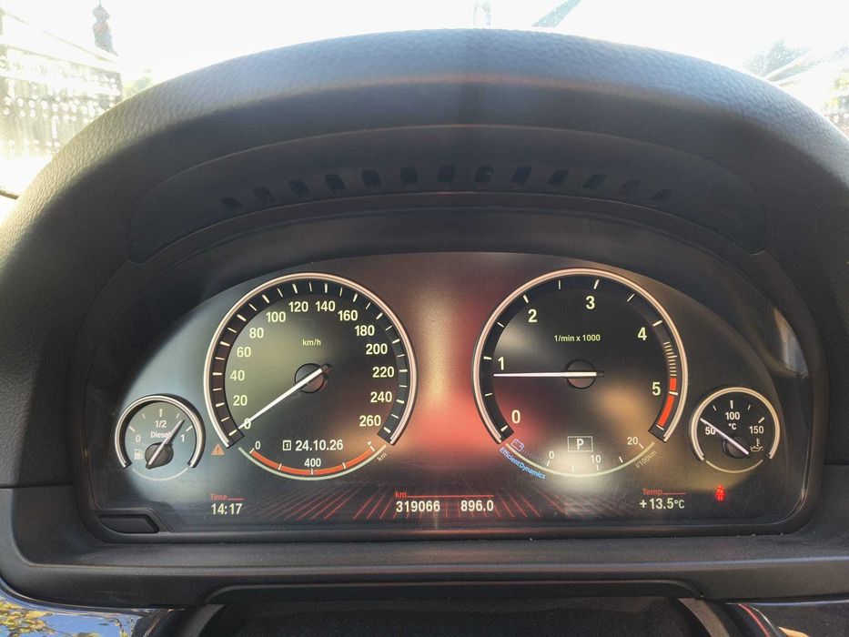 BMW Seria 5 2011 — imagine 2