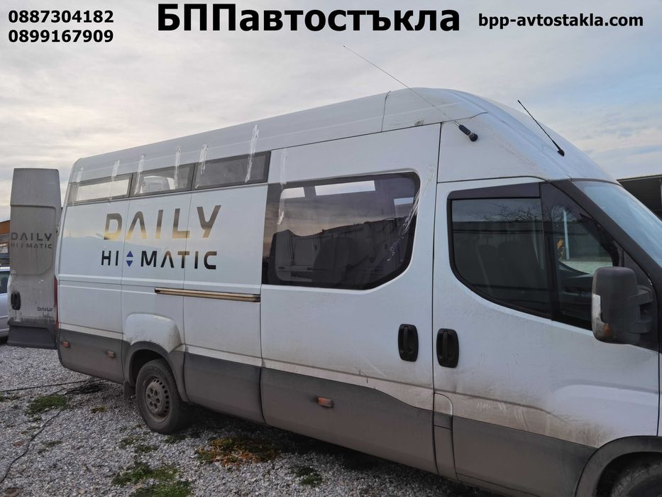 Смяна, продажба, монтаж и изработка на автостъкла и стъкла.