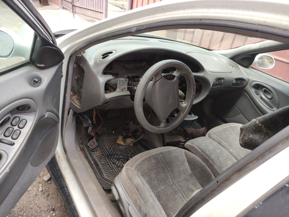 Форд Таурус 1996г-2004г