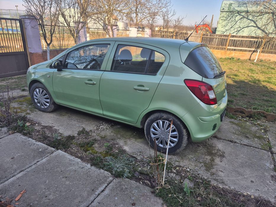 Opel corsa d 1.2 benzină