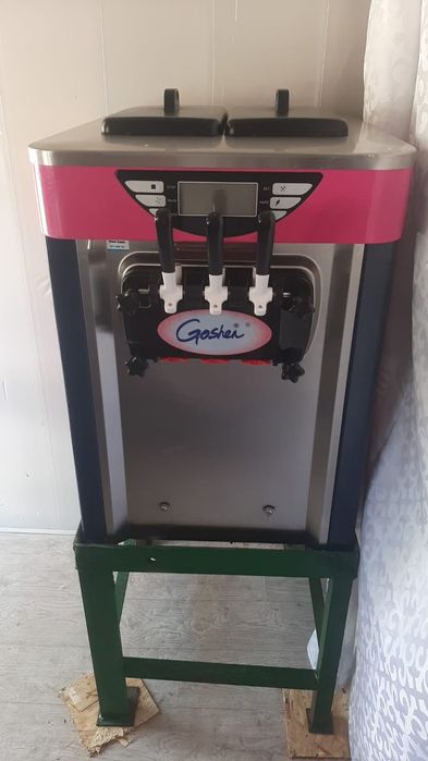 Продам  аппарат для мороженого