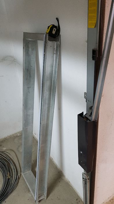 Масивна метална рамка, стойка (база), поцинкована