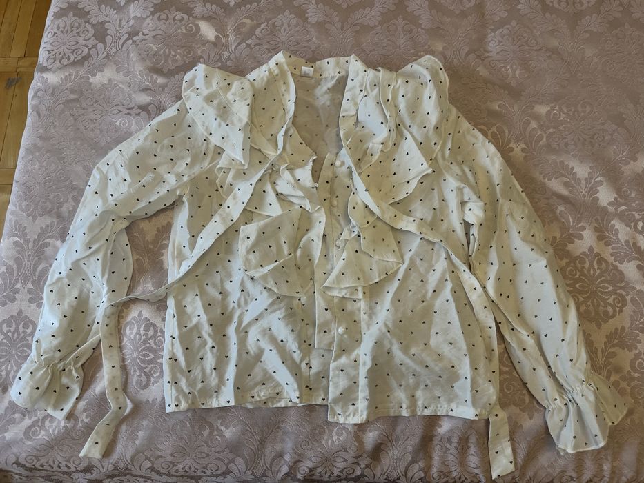 Отдам вещи на девушку